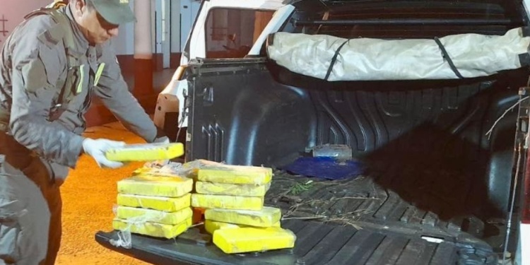 FUGA Y VUELCO. El acusado intentó darse a la fuga, pero no llegó lejos.