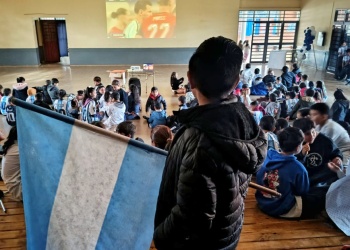 Con el corazón albiceleste: el tierno saludo de los niños misioneros a Messi