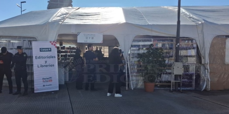 FERIA DEL LIBRO. El domingo se hará un homenaje a referentes de las letras misioneras.