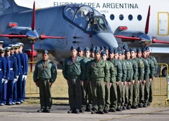 El Gobierno autorizó la salida de militares argentinos para un ejercicio aéreo en Chile