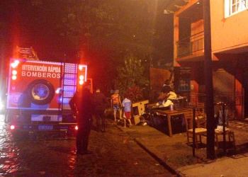 Dos incendios afectaron viviendas en Posadas y Candelaria: no hubo lesionados