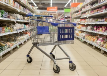 El impacto de la crisis nacional golpea el carrito y empuja al endeudamiento