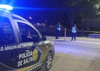 Prendió fuego a su pareja tras ser liberado por la Justicia y ahora permanece prófugo