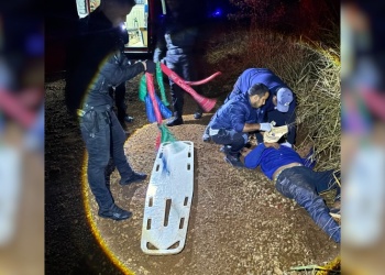 Conducía alcoholizado, perdió el control de la moto y terminó hospitalizado