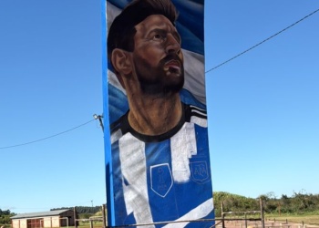 Apóstoles rendirá homenaje a Messi, Maradona y Kempes con un mural a las tres estrellas