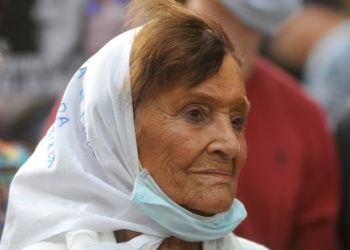 Murió Taty Almeida, Madre de Plaza de Mayo y símbolo de la lucha por los derechos humanos