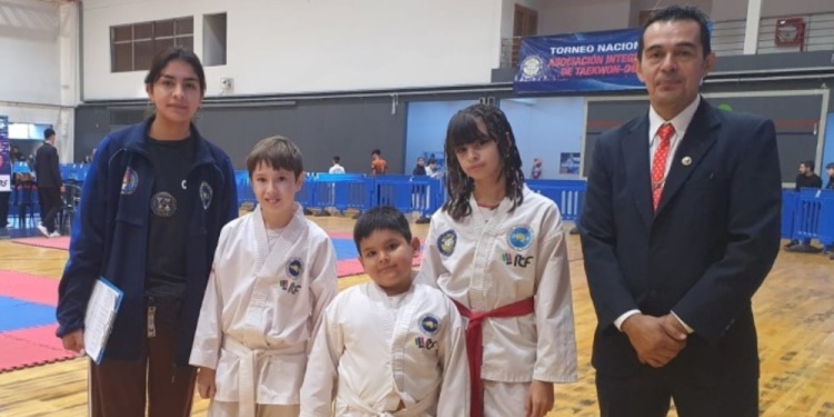 AL PODIO. Los competidores del CITIM fueron protagonistas en el certamen.