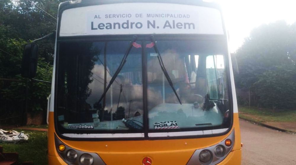 Alem municipalizó de emergencia parte del transporte urbano tras la salida de una empresa