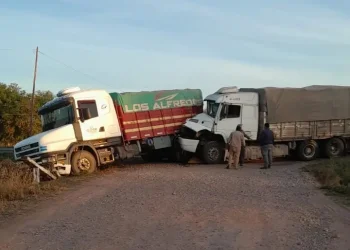 Camionero misionero protagonizó un choque frontal sobre la Ruta 16 en Chaco