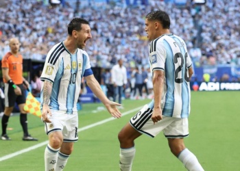 En un partido para el infarto, Argentina le ganó a Cabo Verde y será rival de Egipto en octavos