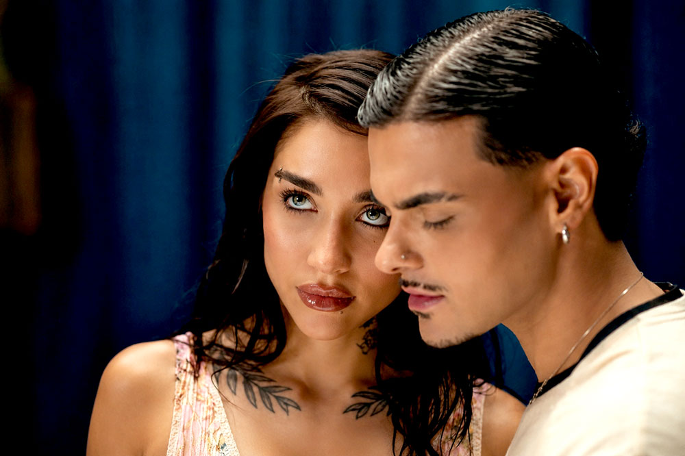 Abraham Mateo, María Becerra y Big One estrenaron “Así”