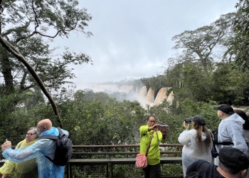 Puerto Iguazú cerró julio con alta ocupación turística y prevén retirar pasarelas de Garganta del Diablo
