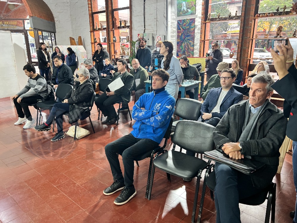 Oberá: empresas solicitaron actualizar la tarifa del transporte y usuarios reclamaron mejoras en el servicio