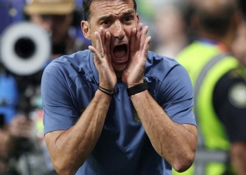 Lionel Scaloni: “Este grupo no deja de sorprenderme”