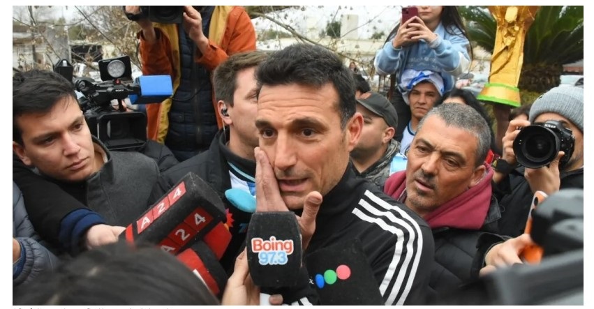 Entre lágrimas al llegar a su Pujato natal, Lionel Scaloni dijo: "Seguiremos dando batalla" - Primera Edición