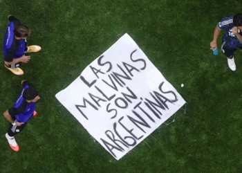 Qué sanción podría recibir la AFA por la bandera de “Las Malvinas son argentinas”