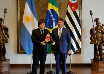 Milei se reunió con el gobernador de San Pablo y participará del lanzamiento de Flávio Bolsonaro