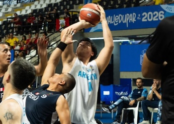 Parasuramericanos: el misionero Patricio Núñez y y Argentina van hoy por la dorada