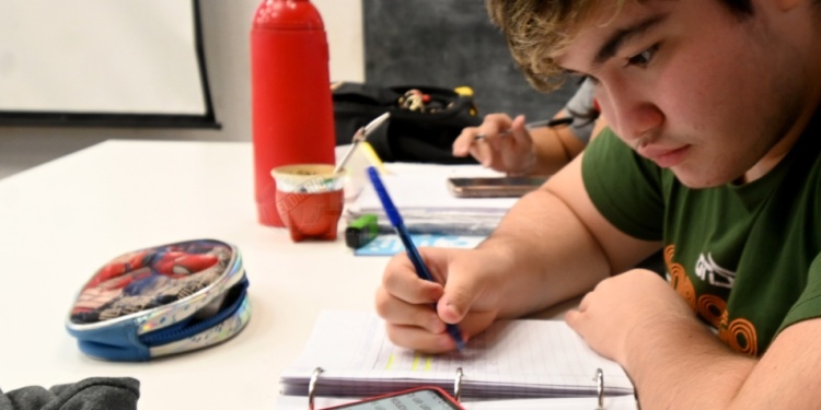 CONTINUIDAD PEDAGÓGICA. La medida apunta a que adolescentes en situaciones excepcionales de vulnerabilidad retomen estudios.