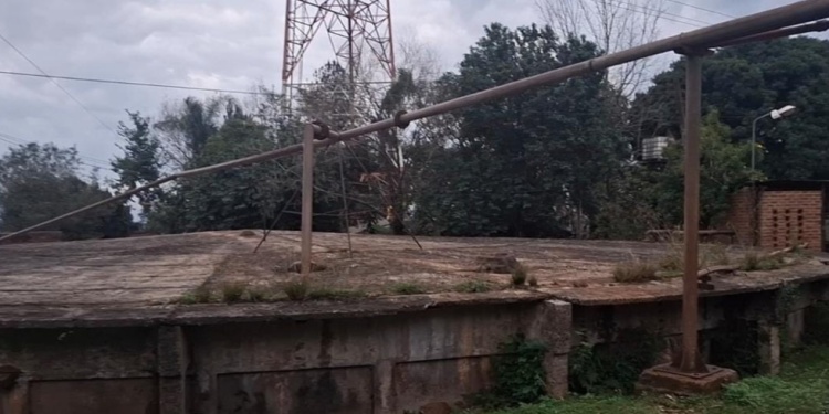 CISTERNA SAN JOSÉ. Está en el lugar más elevado de la zona céntrica del pueblo. Desde allí el agua se distribuye a los barrios por gravedad.