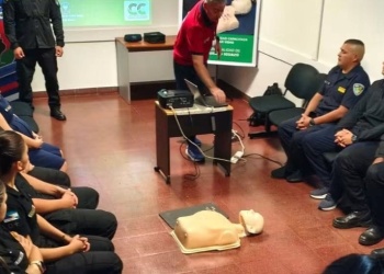 La Policía de Misiones incorporó su primer desfibrilador externo automático en Iguazú