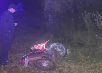 Corpus: un motociclista resultó gravemente herido tras perder el control de su moto