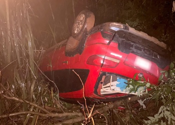 Despiste y vuelco sobre la ruta provincial 2