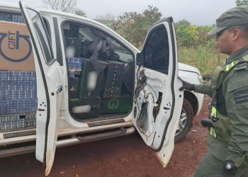 Abandonaron una camioneta con una carga de 20 mil paquetes de cigarrillos ilegales