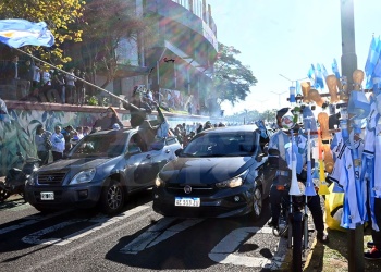 Argentina vs Inglaterra: la Policía desplegará operativos en los 79 municipios por los posibles festejos