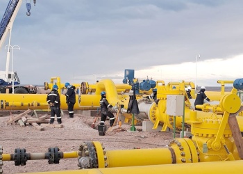 El Gobierno derogó un decreto de 2002 y ordenó unificar el precio del transporte de gas