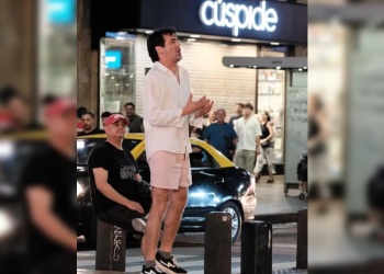 De Misiones a viral en las calles de Buenos Aires: la historia del tenor que conquistó las redes cantando ópera