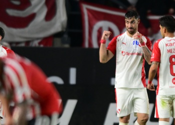 Independiente golpeó en los momentos justos y sumó de a tres