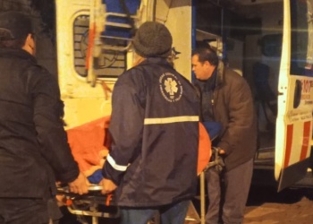 Hallaron inconsciente a una joven en su departamento