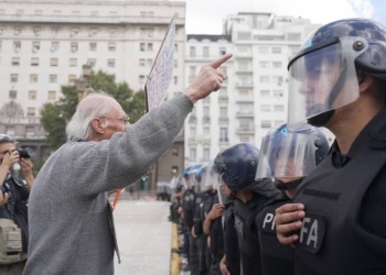 Casi $50 millones por marcha: cuánto gastó el Gobierno para intervenir en las protestas de jubilados