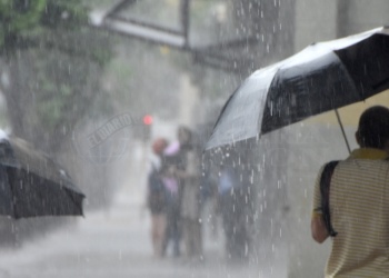 Julio cierra sin frío y agosto, templado con lluvias récord