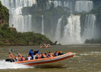 Tragedia en las Cataratas: refuerzan las medidas de seguridad para las excursiones náuticas