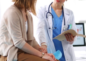 Una nueva terapia contra el mieloma puede aliviar la carga de los pacientes del interior