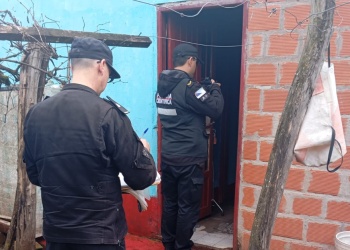 Hallaron muerto a un anciano dentro de una casa incendiada en Mártires