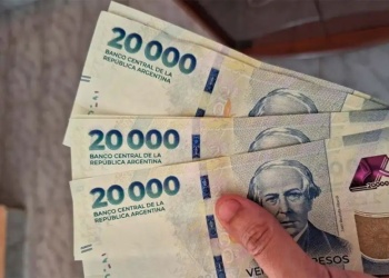El salario mínimo perdió más del 40% de su poder de compra desde la asunción de Milei,