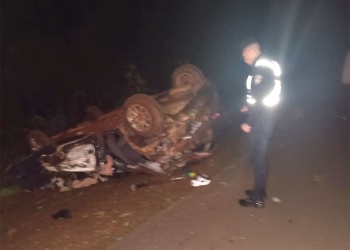 Hallaron volcado en El Soberbio un auto robado en Buenos Aires