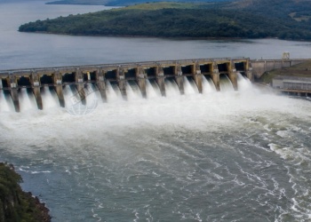 Foz do Chapecó acordó escalonar las descargas, pero ante una creciente deberá liberar el agua que reciba