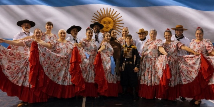 ARTE Y COMUNIDAD. Música, danza, malambo y tradición se reunirán en una nueva edición de “El Arte Tiende Puentes”, con artistas de distintas localidades y un espacio para compartir el mate y sabores regionales.