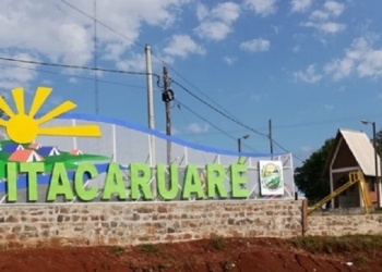 Padre e hijo sufrieron lesiones por una descarga eléctrica al enganchar un cable con un camión