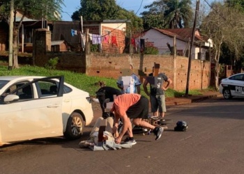 Motociclista permanece internada con diagnóstico reservado tras chocar contra un automóvil en Oberá
