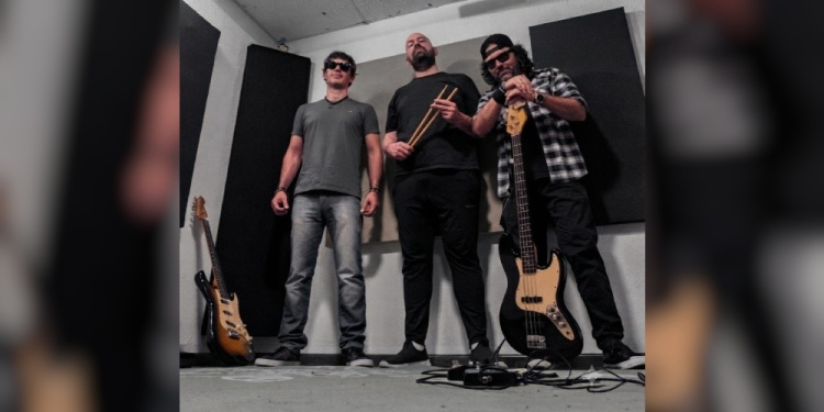 FIESTA A PURO ROCK. Power Trío está integrado por Iván Burek, José Paniagua y Álvaro Martín. El grupo celebrará cuatro años de trayectoria con un recital gratuito.