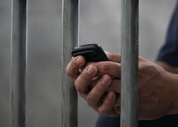 Celulares en las cárceles: Misiones mantendrá por ahora su propio sistema