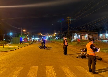 Choque entre tres motos dejó un herido grave y terminó con el secuestro de marihuana