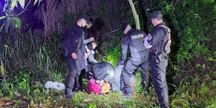 EN BUSCA DE PISTAS. Una de las líneas investigativas apunta hacia una posible ejecución vinculada a un ajuste de cuentas.