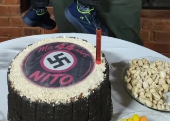 Misionero celebró su cumpleaños con una torta decorada con una “Cruz Esvástica Nazi”