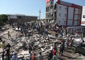Asciende a 111 el número de muertos por el terremoto en Colombia